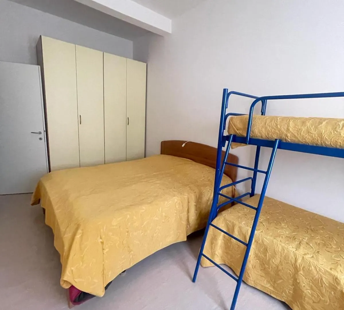 Condominio Rinascita - Solo Per Famiglie- Walterigato Apartments contacts