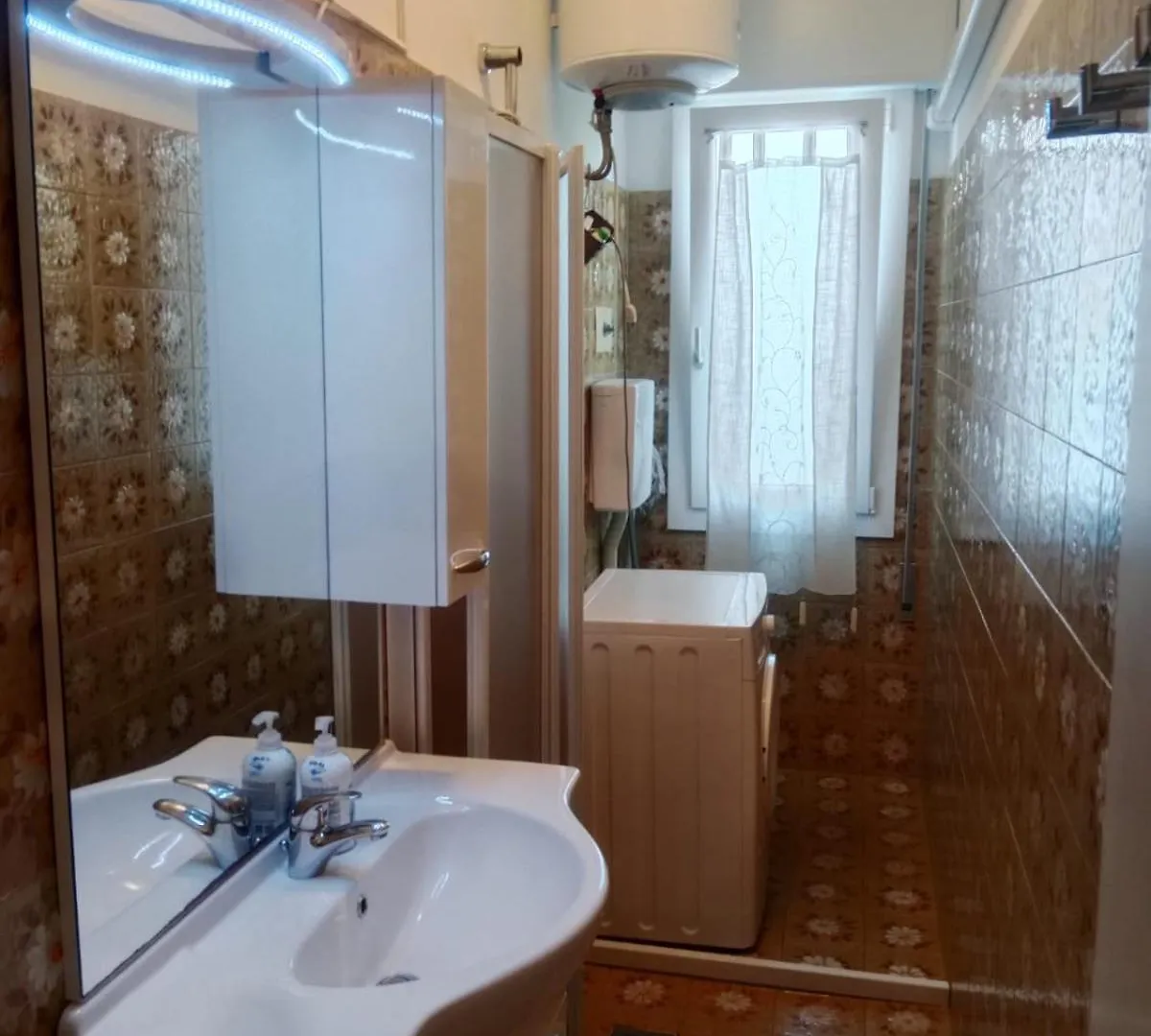 Condominio Rinascita - Solo Per Famiglie- Walterigato Apartments Lido di Jesolo